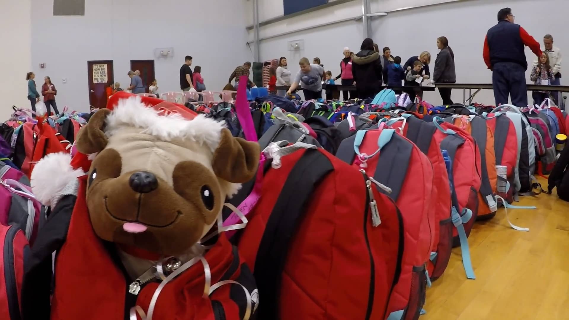 Appalachian Christmas Outreach Distribution in Wise, VA on Vimeo