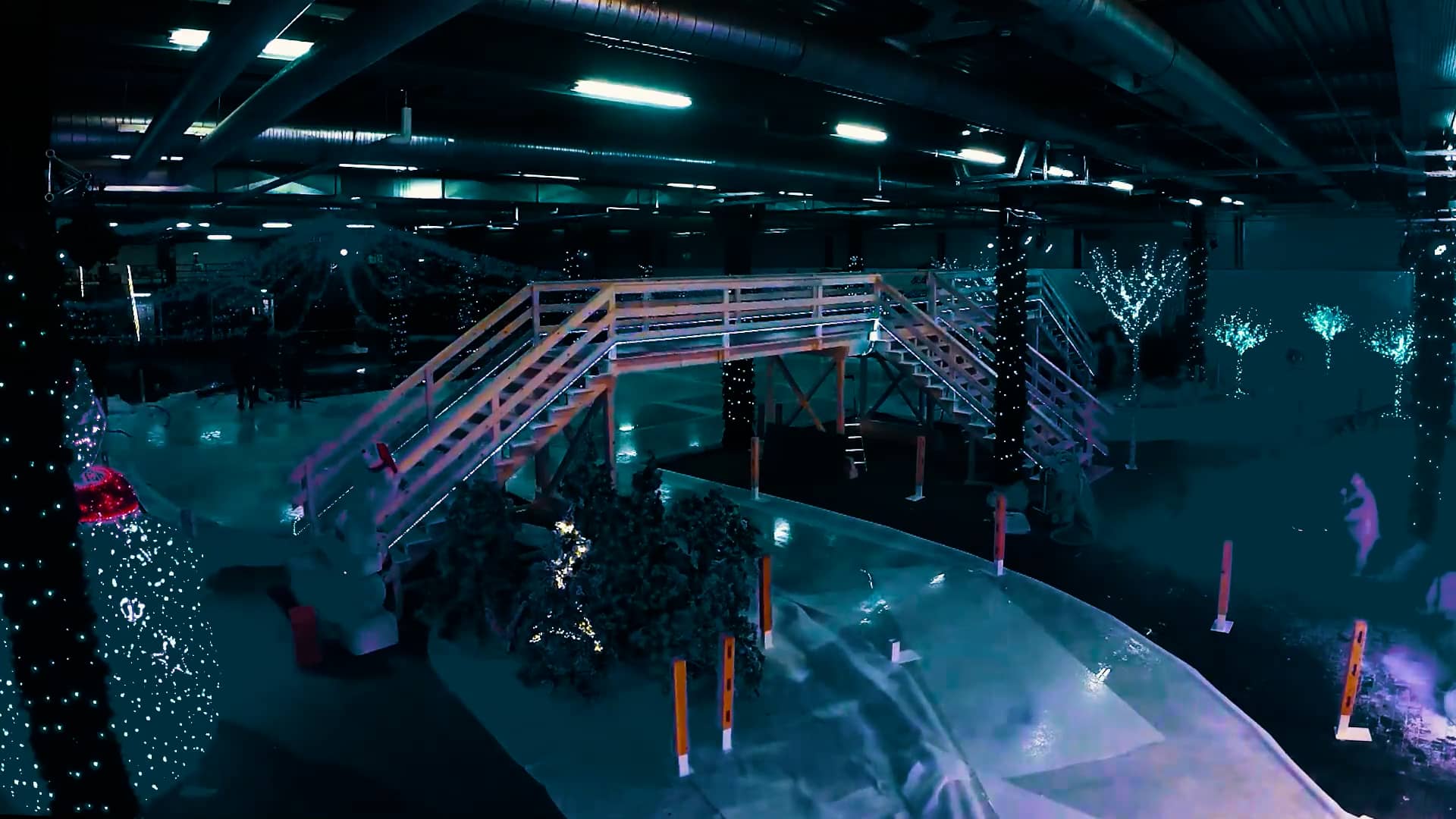 Light on Ice by Montreux Noël on Vimeo