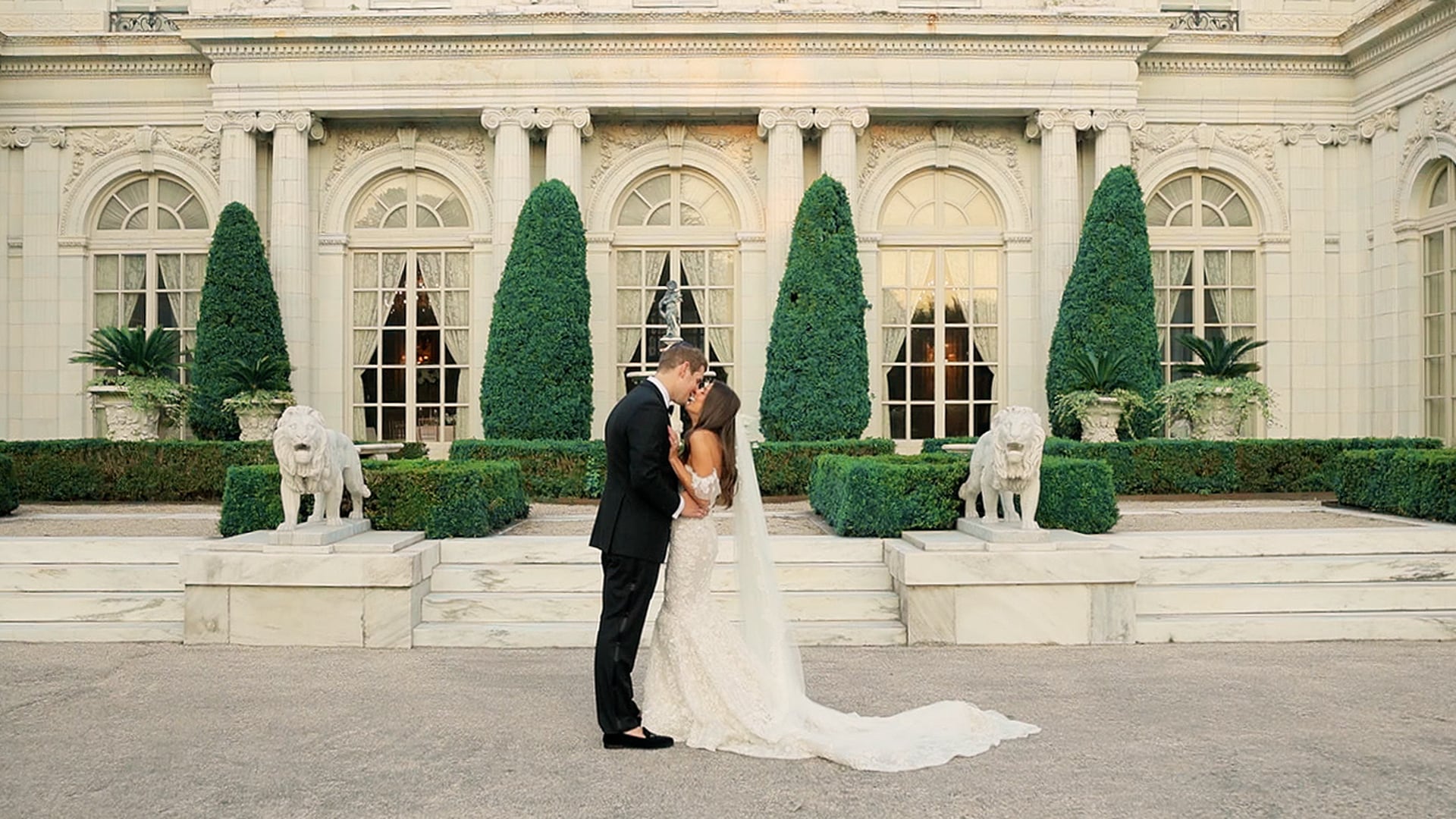 Wedding in Rosecliff Mansion / Newport