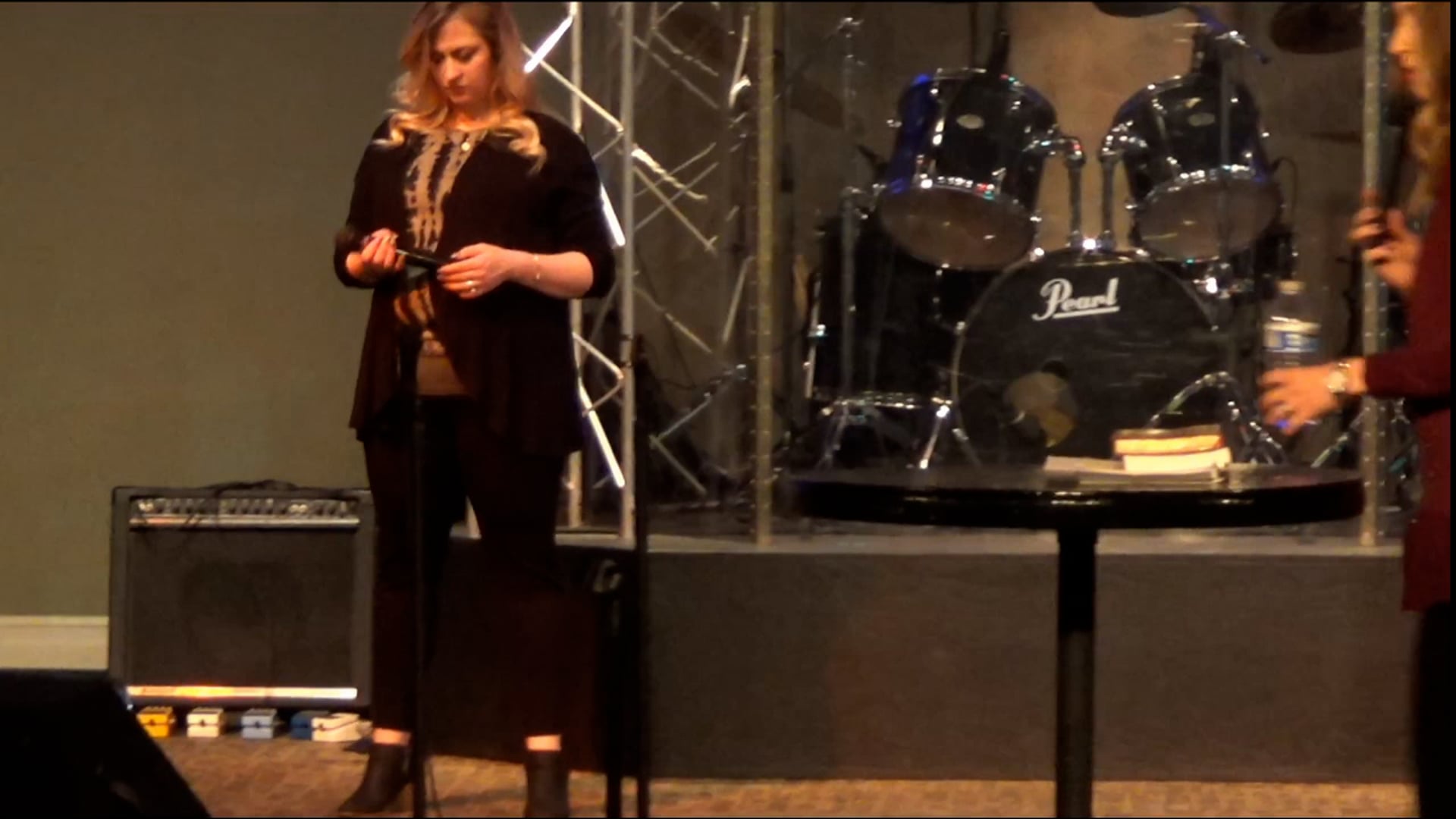 Contentment in Every Seasaon PT 2 12-5-2021 Lauren Burkhart