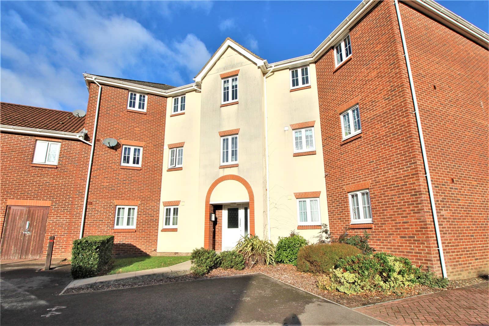 Woodland Walk, Aldershot, GU12 4FE on Vimeo