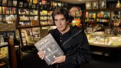 【直筆サイン入】デビッド・カッパーフィールド 　公演カタログ？ デイビッド・カッパーフィールドのマジック史｜書籍・解説書（日