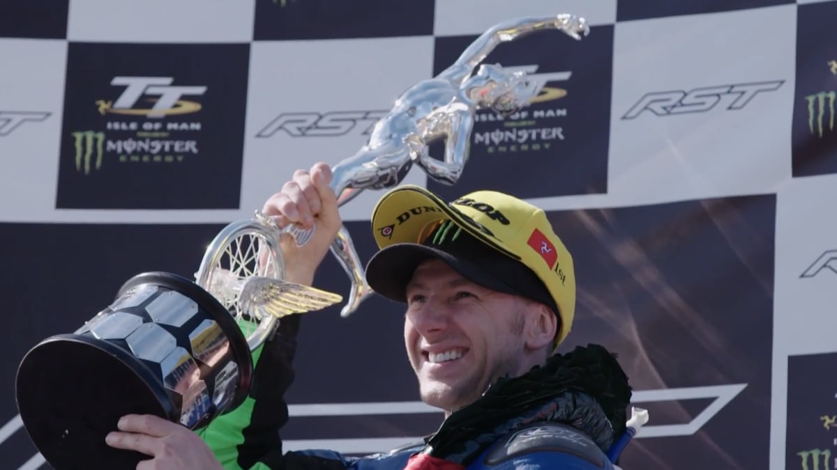 IOM TT - Hutchinson on Dunlop tyres