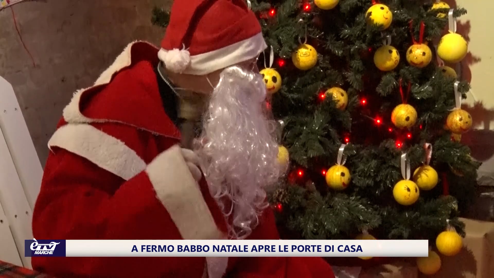 La casa di Babbo Natale apre a Fermo