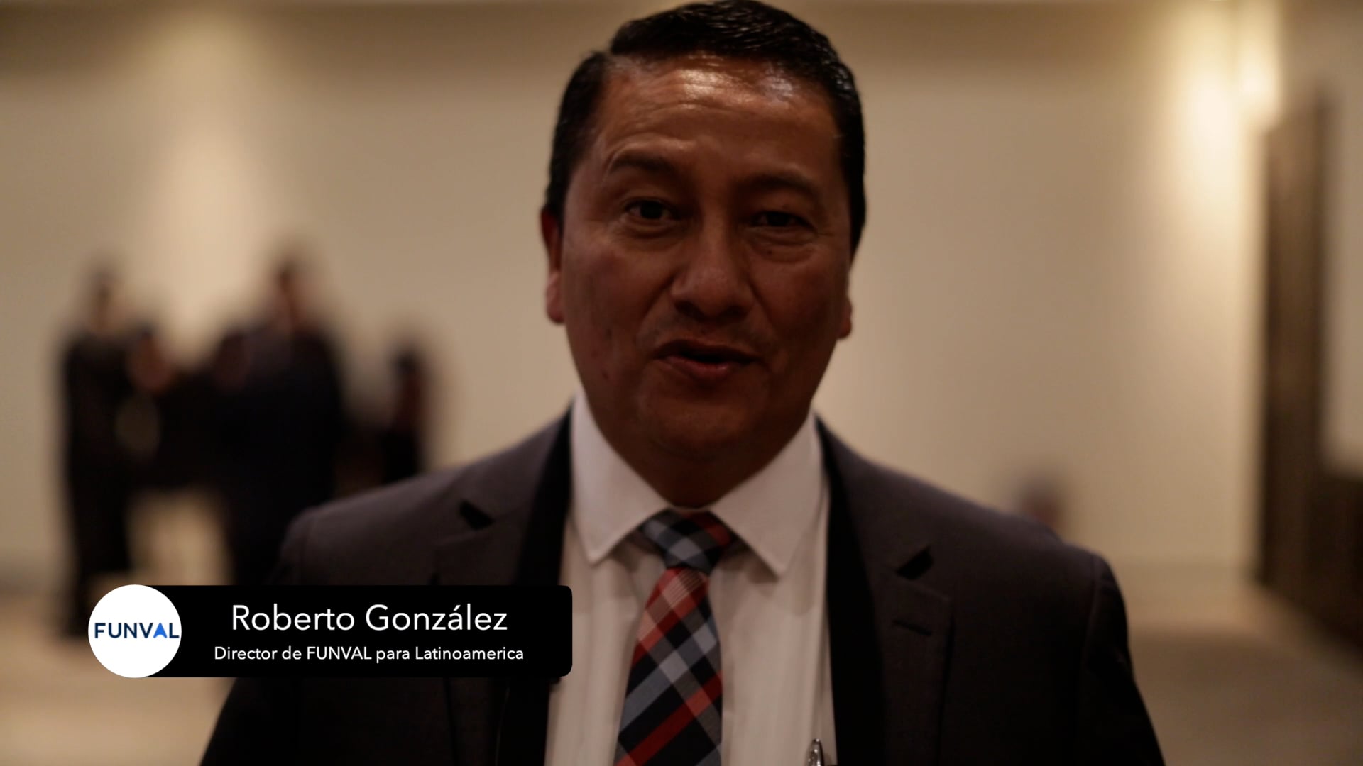 Roberto González Director de FUNVAL para latinoamerica, nos habla de los beneficios de estudiar en FUNVAL.