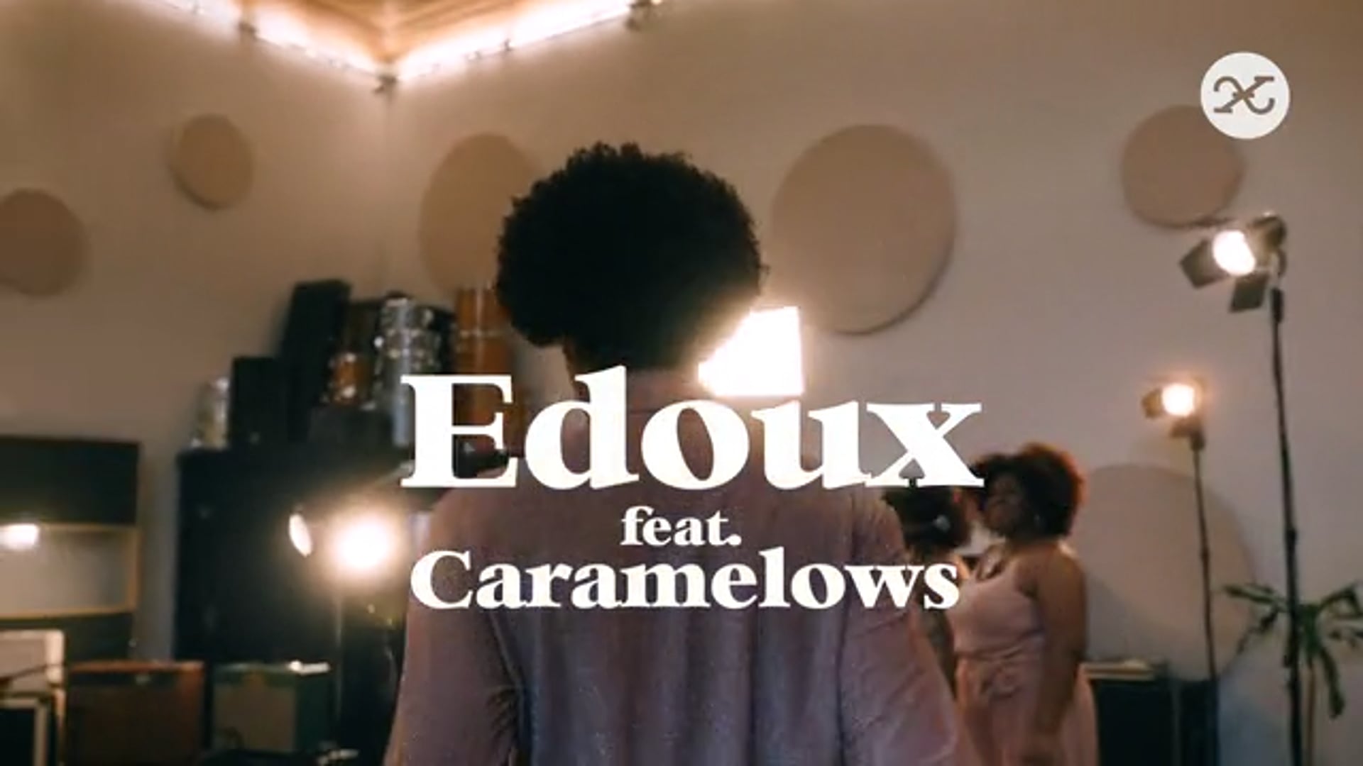 Edoux e Os Caramelows - Sozinho