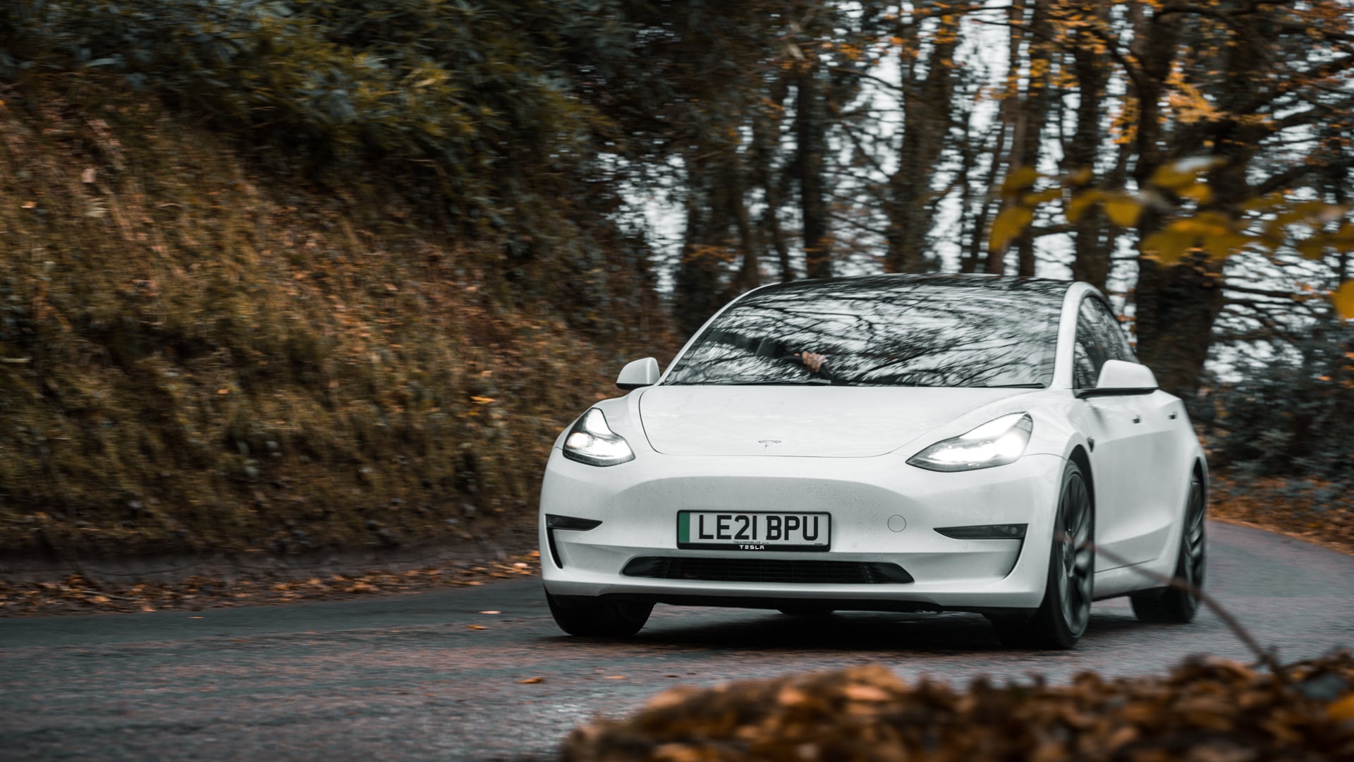 Carparison - Tesla Model 3 Review Video
