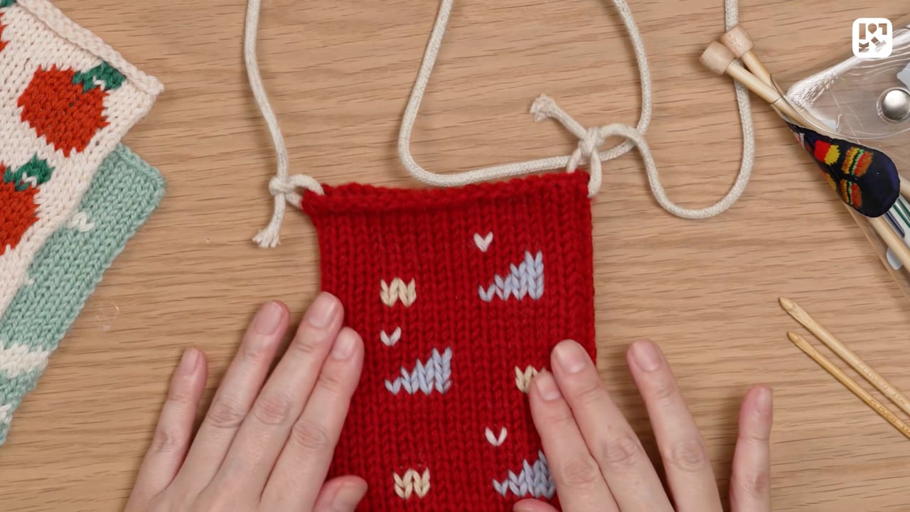 お出かけカラフルに。たのしいポシェットの編み物 | Lakit