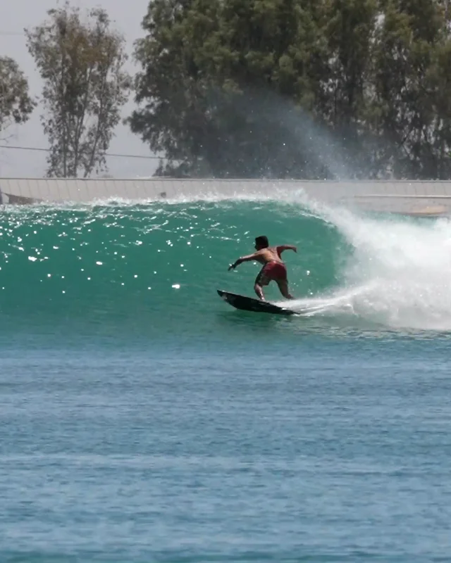 Filipe Toledo wavepool