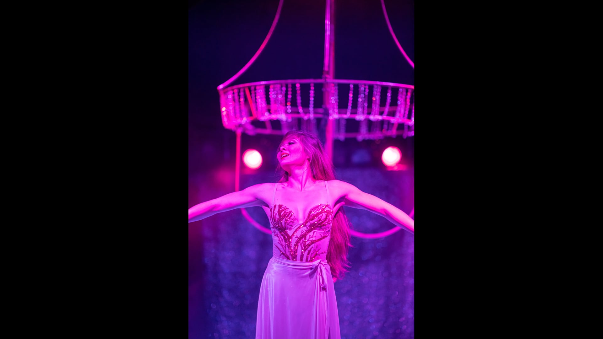 Chandelier - Solo