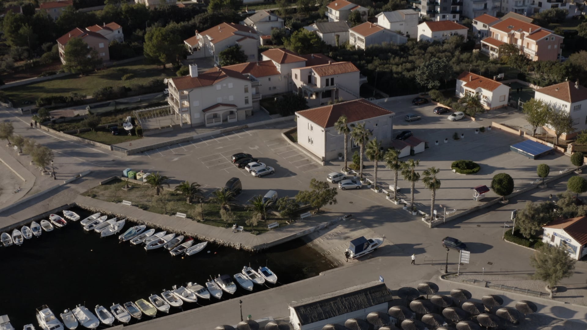 Center of the island Vir dynamic camera