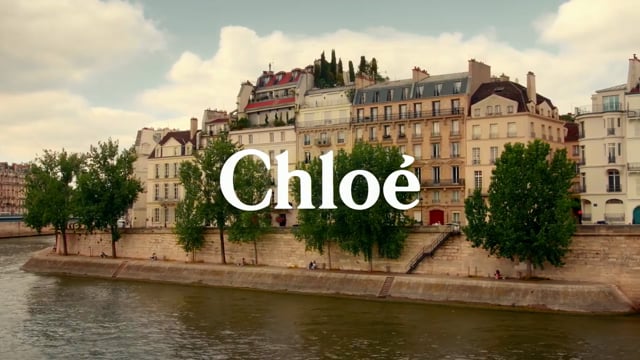 Juliette pour la campagne CHLOE KIDS SS 2022