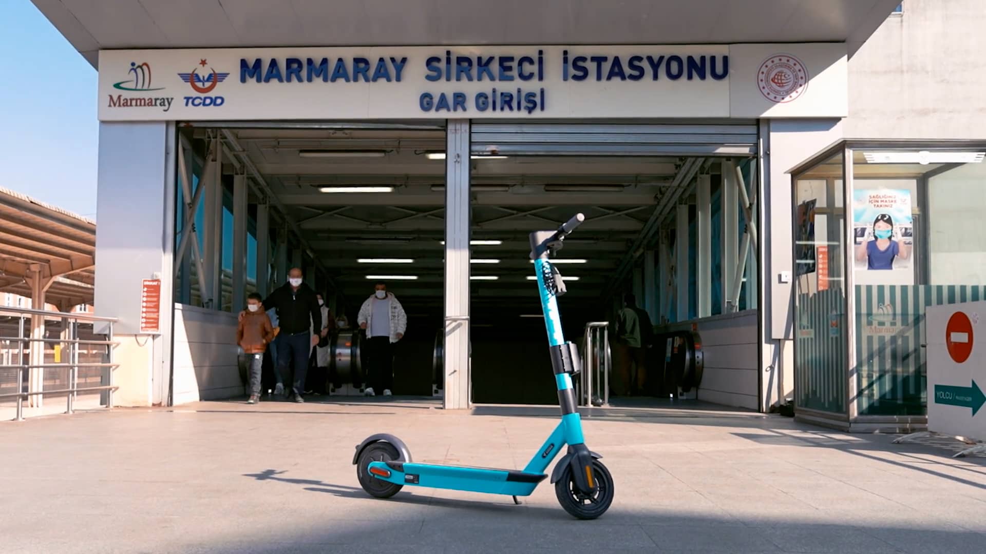 BinBin Scooters İstanbul Sirkeci Local Content on Vimeo