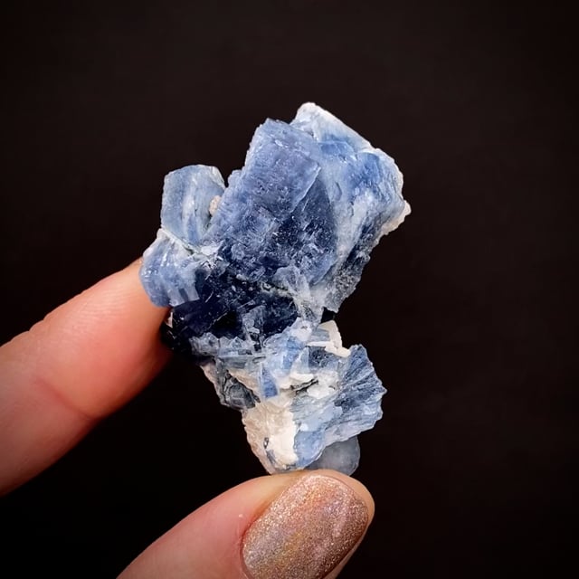 Blue Alkali-rich Beryl