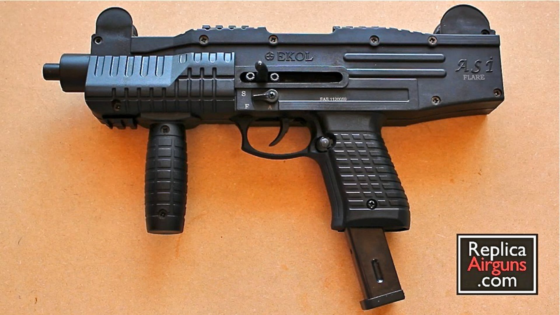 EKOL ASI UZI 9mm P.A.K. Blank Machine Gun Review