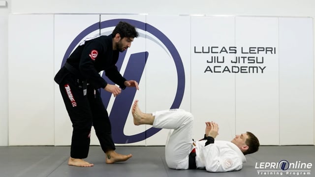 Toreada Entry to Knee Cut to Back Club Drill