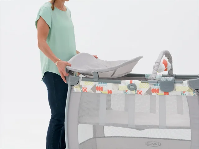 Graco Contour Bassinet Travel Cot