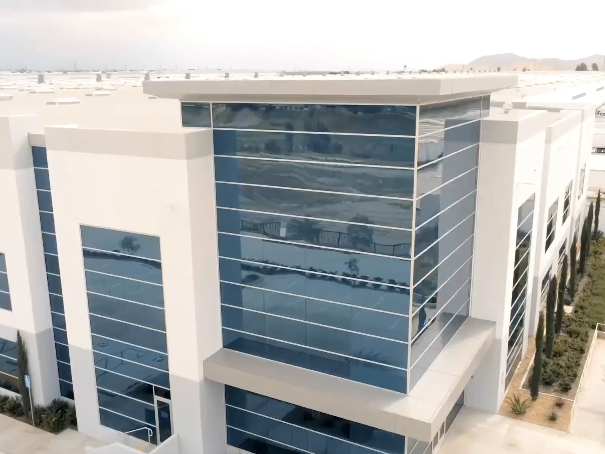 Logistics - GXO | Supply Chain Management | 3PL Contract Logistics