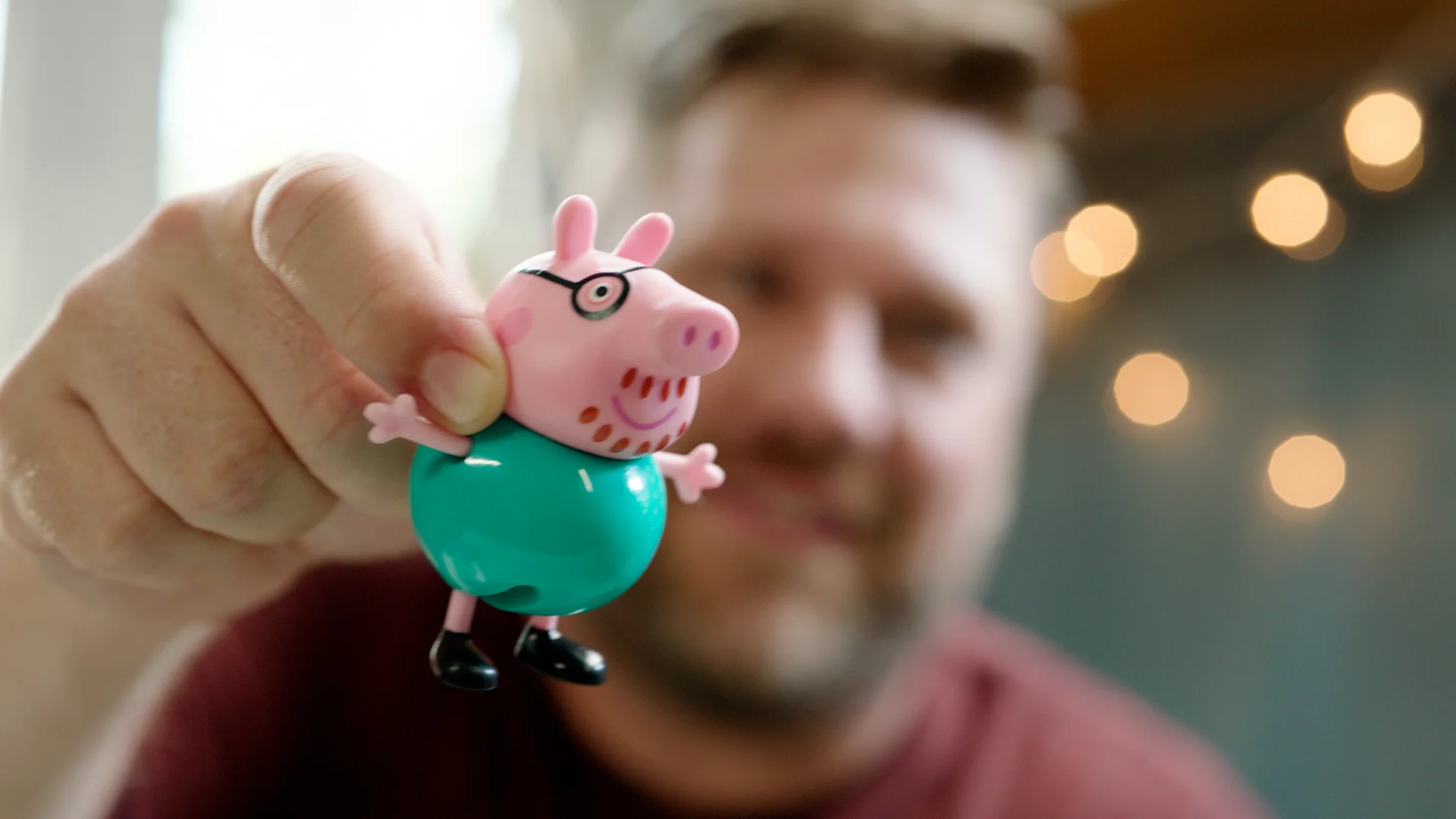 Lost family pig king