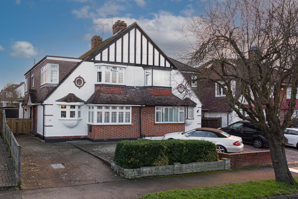 Woodstone Avenue, Stoneleigh The Personal Agent on Vimeo