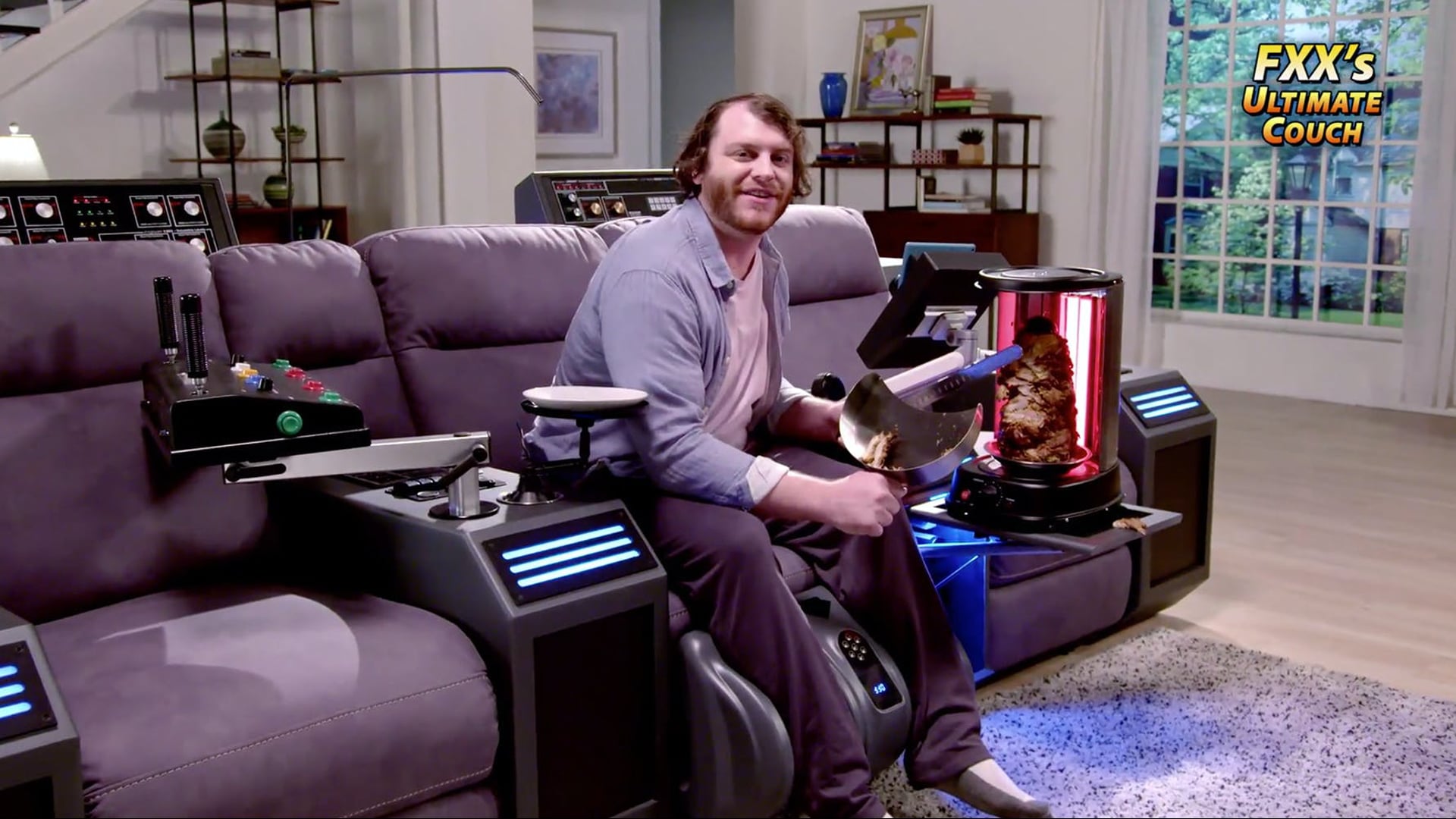 FXX The Ultimate Couch Campaign – Stringout