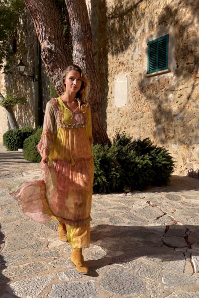 Video: Long Dress Freyda