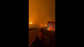 Le immagini dell'enorme incendio in California