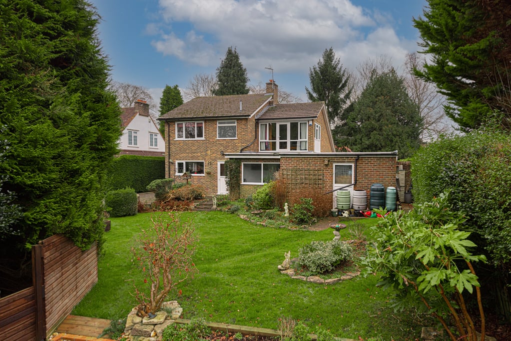 Green Lane, Lower Kingswood The Personal Agent on Vimeo