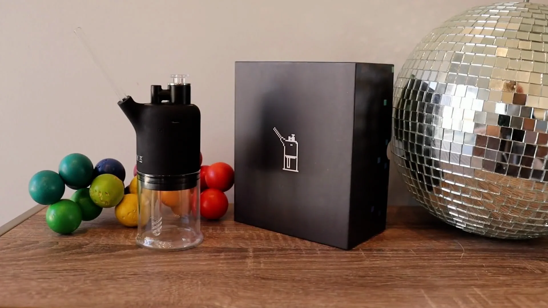 SeshGear Dabtron Electric Dab Rig on Vimeo