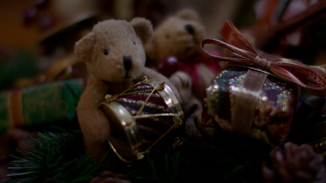 An adorable teddy bear christmas decoration. 