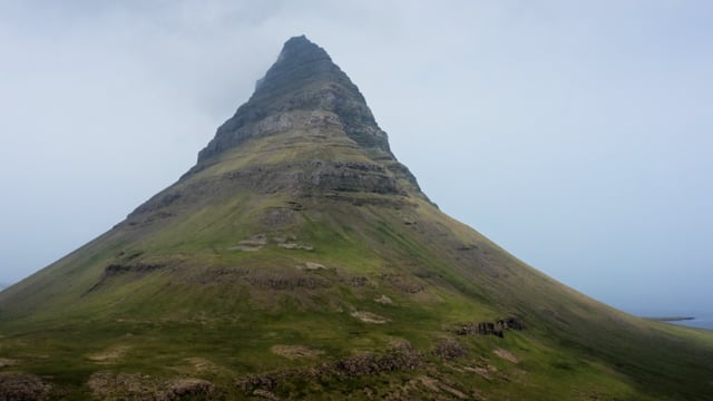 Kirkjufell mountain. 