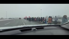 La popolazione si unisce alla protesta dei camionisti canadesi