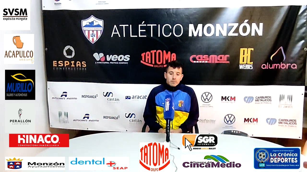 CARLOS GALLIZO (Entrenador Santa Anastasia) AT Monzón 4-0 Santa Anastasia / J 21 / 3ª División