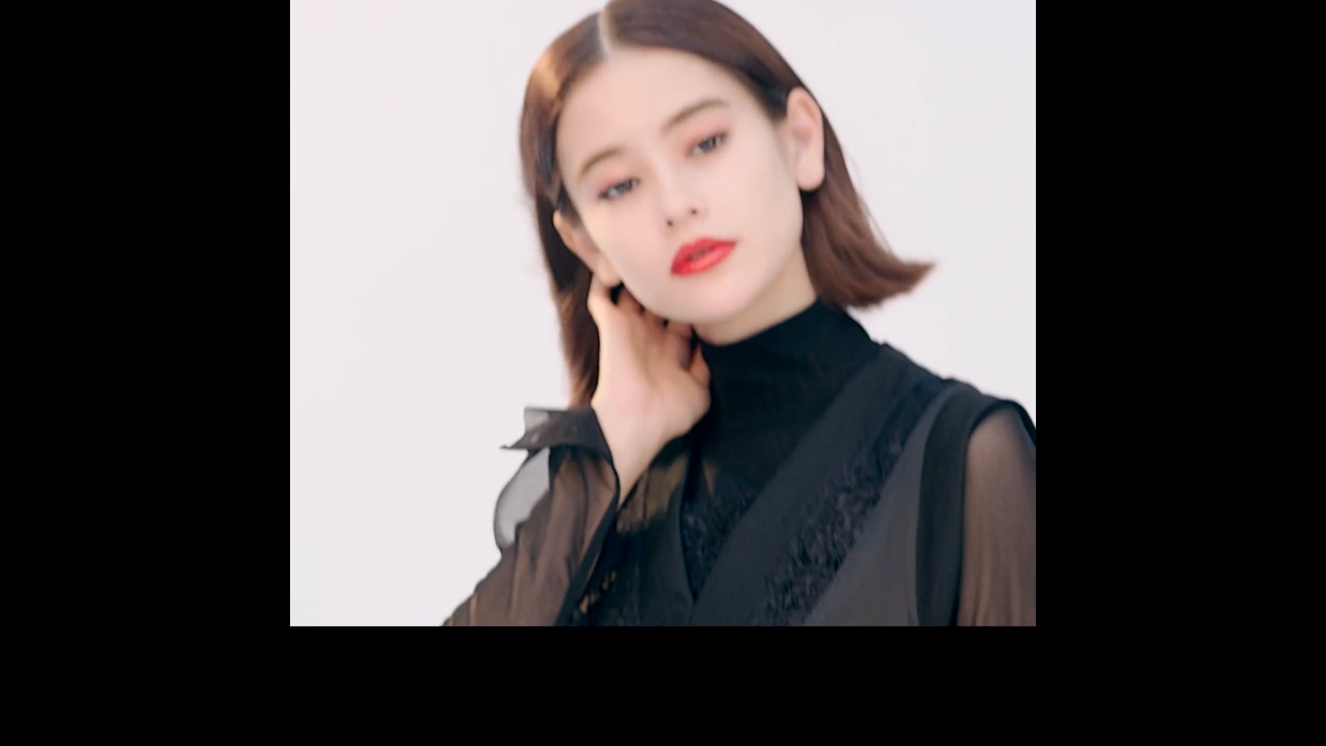 Shu Uemura "Red Maniac Emma"