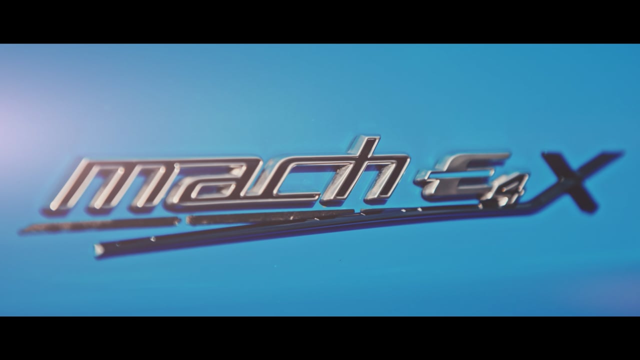 FORD - Mach-E, a race around the Run Island without recharge battery
