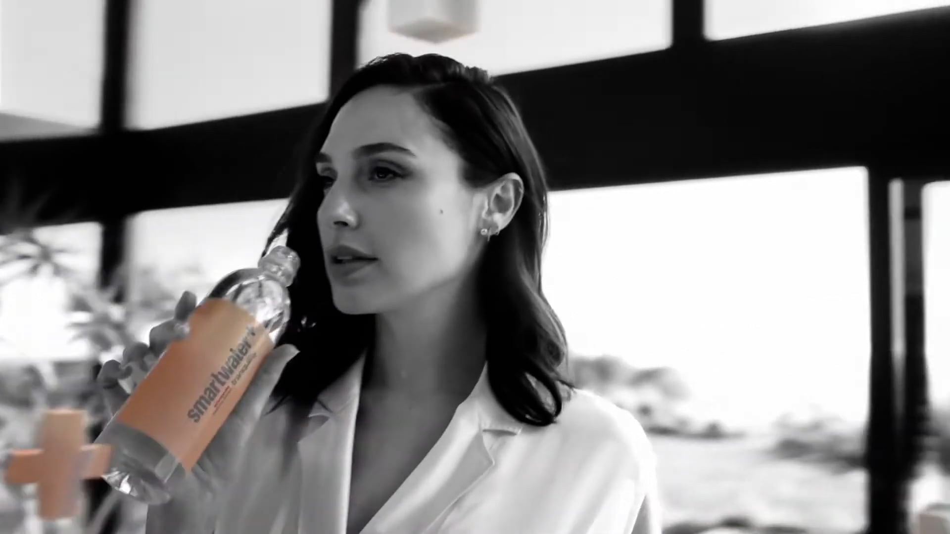 SMARTWATER x Gal Gadot