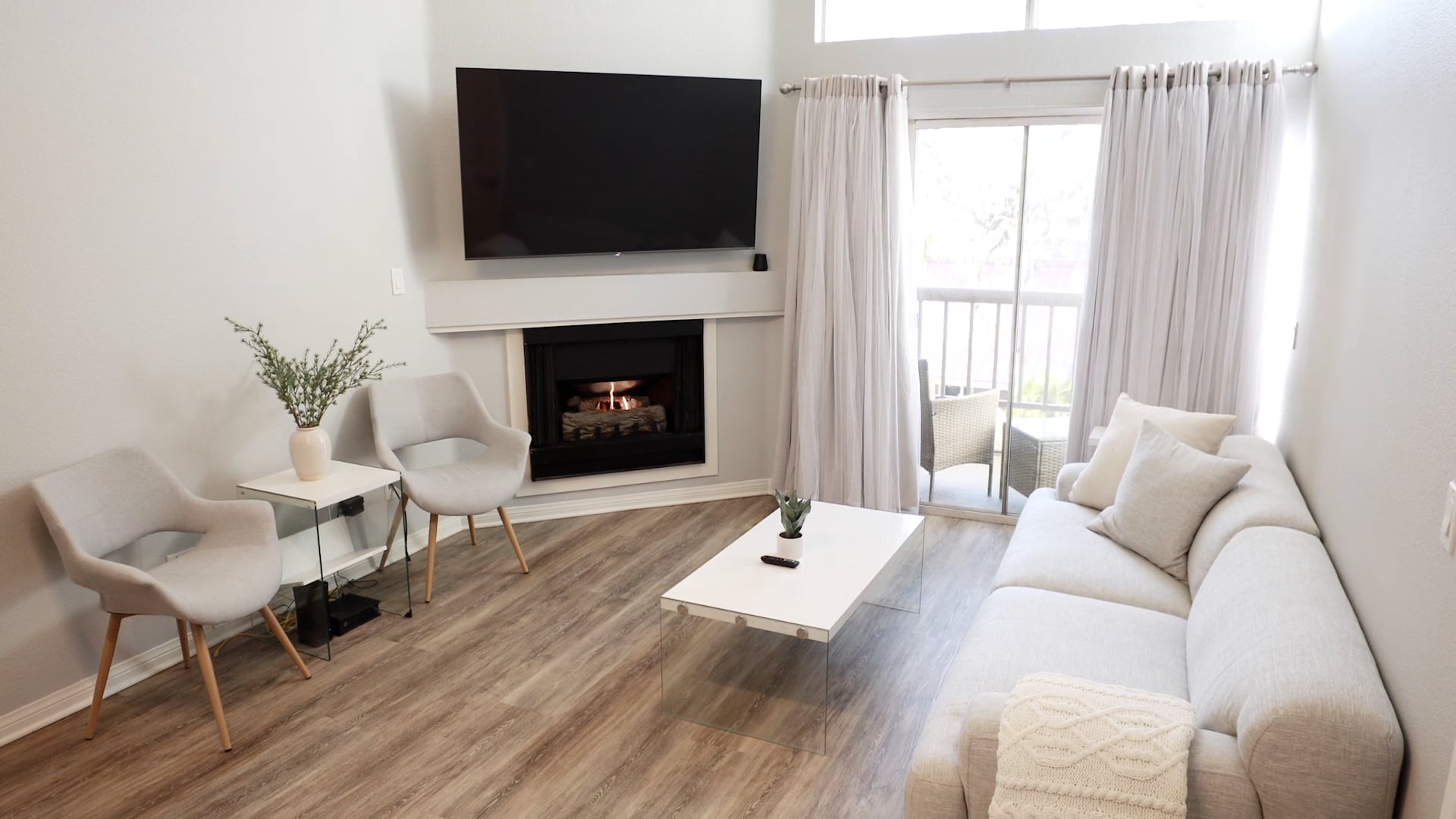 Luxury Apartments In Woodland Hills The Met Condo Rental ShortTerm