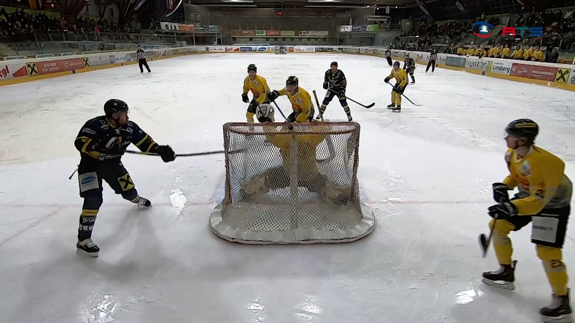 zeller-eisbaeren-zittern-nach-dem-spiel-gegen-die-vienna-capitals-silver