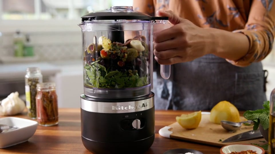 Bezprzewodowy Mini Malakser KitchenAid - zastosowanie