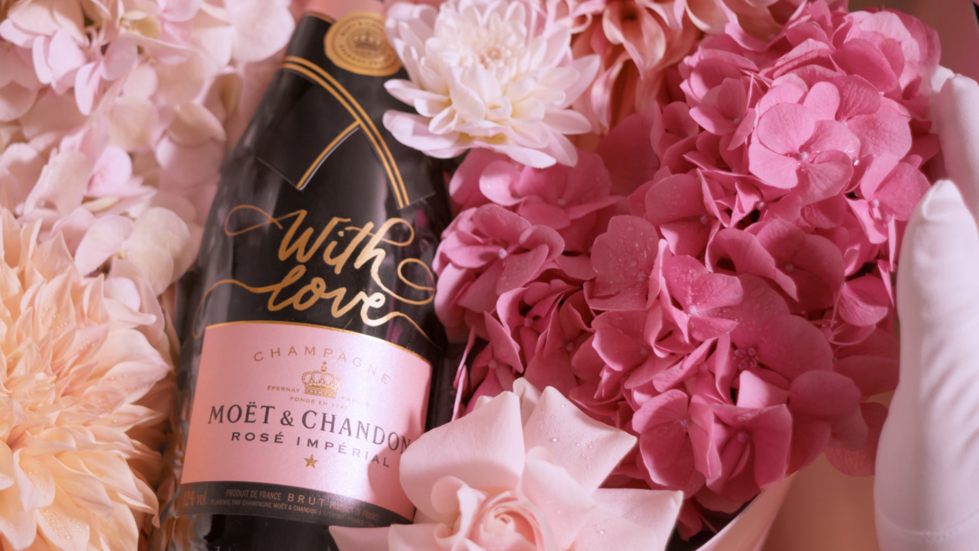 Moet & Chandon | Valentines Day on Vimeo