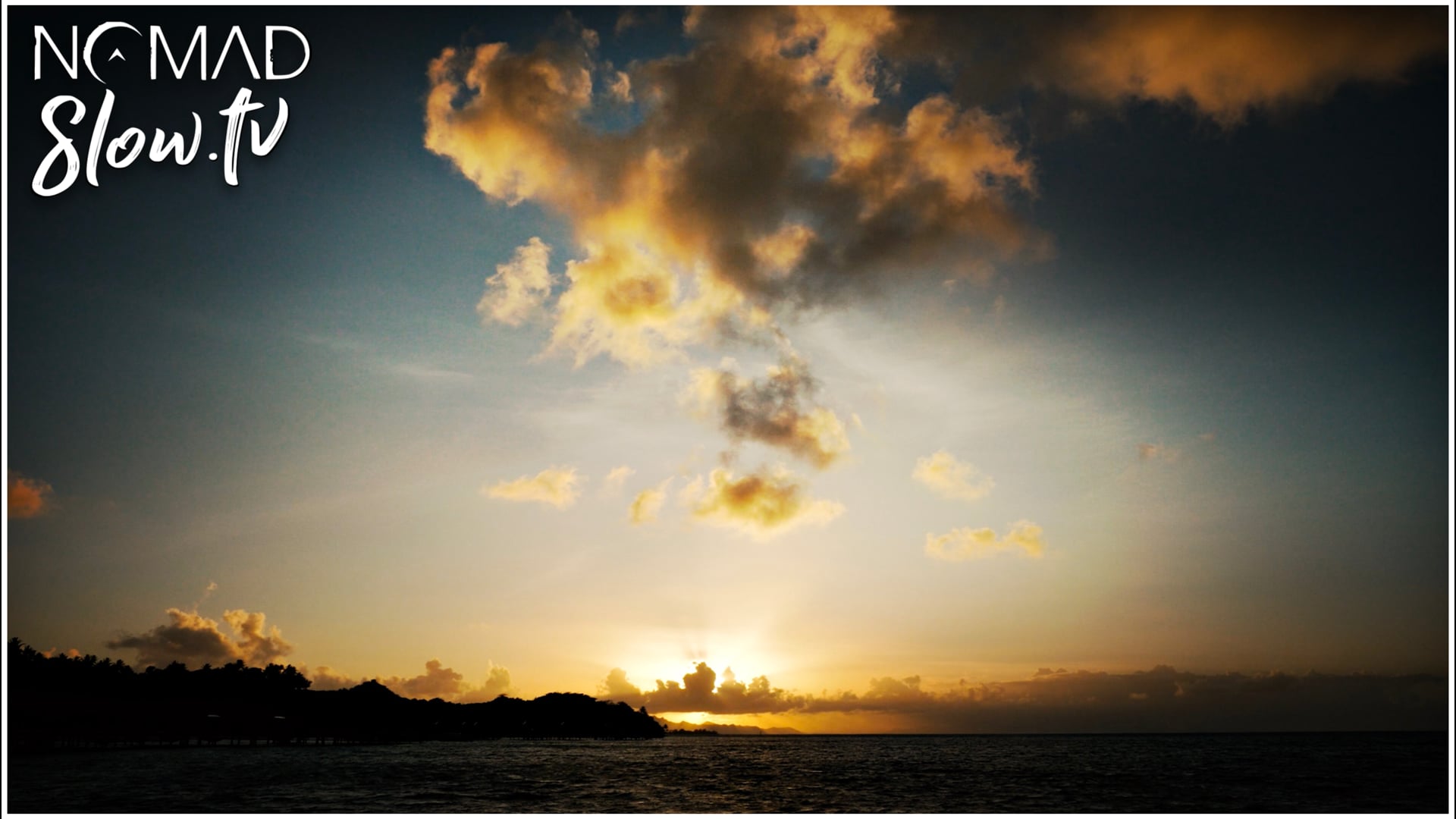 Bora Bora mon amour - Floating Home - Brian Bolger