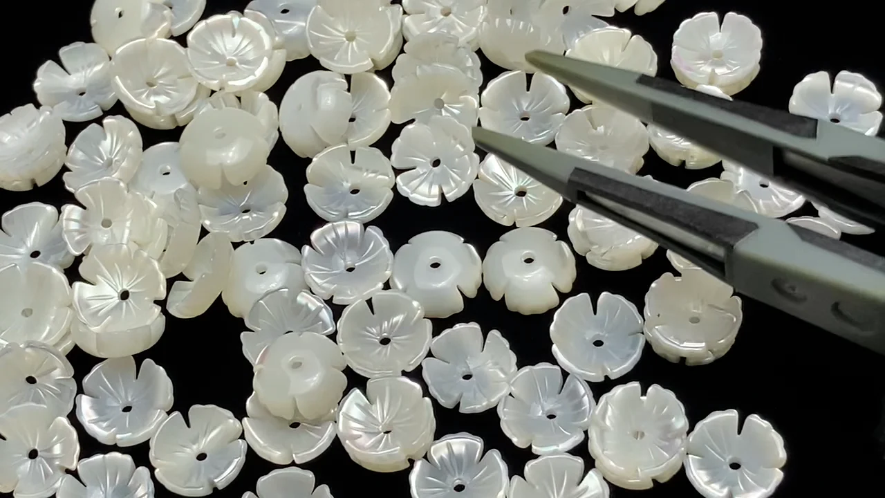 ホワイトシェル（白蝶貝） 立体フラワー 【6mm】【8mm】【10mm