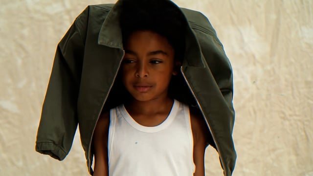 AMELIE POUR FINGER IN THE NOSE SS 2022