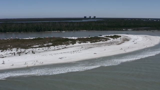 Sandy beach off the coast of Southwest Florida. Vacation dreams.