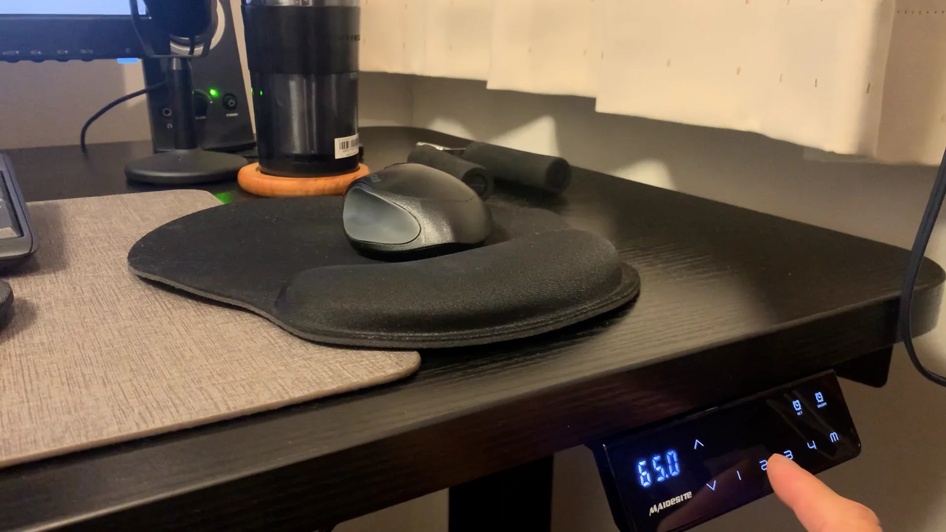 電動昇降デスク 3万円以下で買えるコスパ最強の【MAIDESITE】が 電動昇降デスク 3万円以下で買えるコスパ最強の【MAIDESITE】が