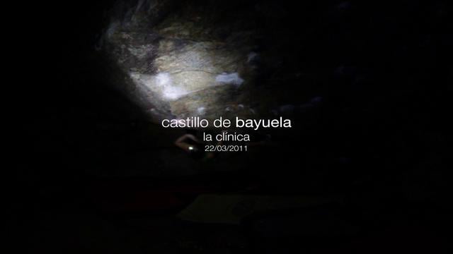 Nacho Sánchez climbs Entropía 8c boulder