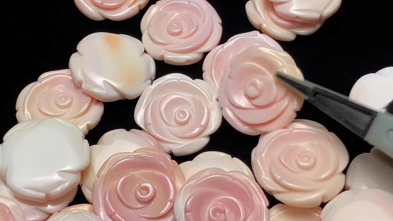 クィーンコンクシェル 薔薇 20mm 【貫通穴】 1粒680円！｜天然石ビーズ 