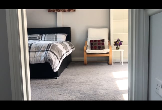 Modern Studio accommodation  Main Photo