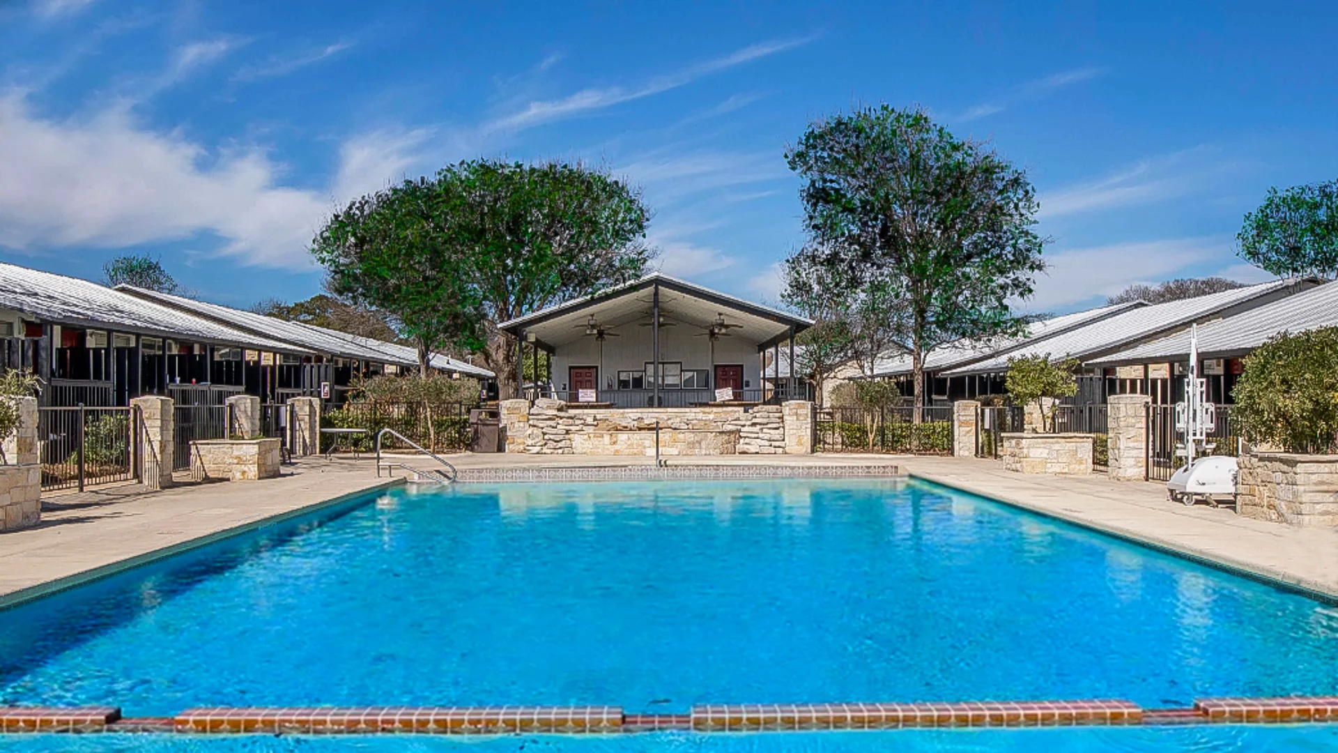 9334 - Salado Creek Villas - San Antonio, TX - Pool CG