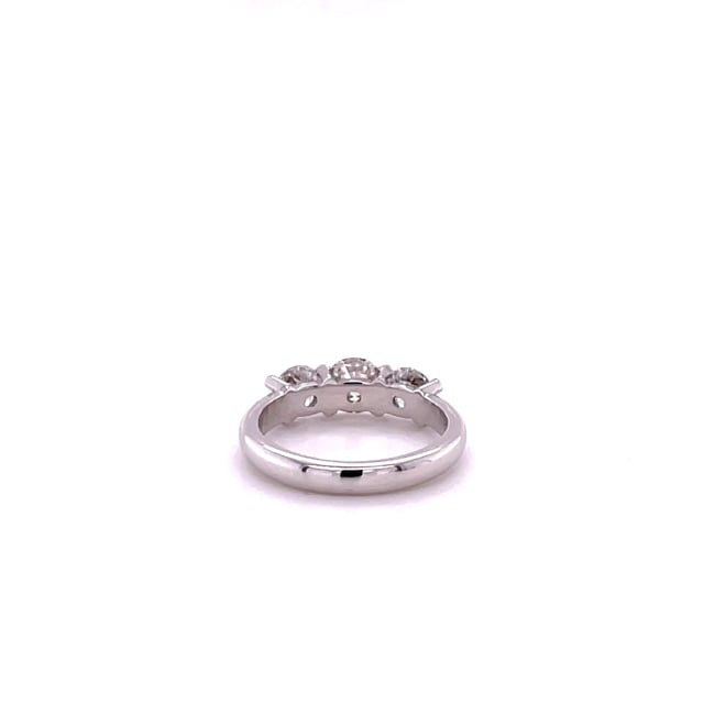 1.50 quilates anillo trilogía en oro blanco con diamantes redondos